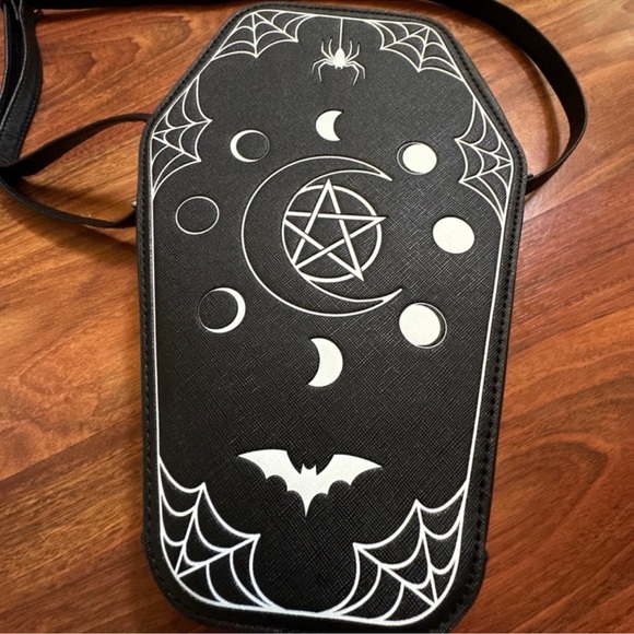 Halloween viral TikTok glow in the dark black celestial coffin purse bag - Picture 3 of 3